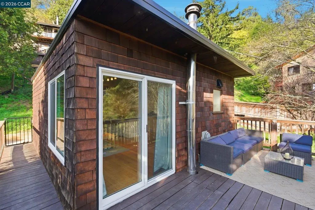 3382 Dwight Way Berkeley CA 94704