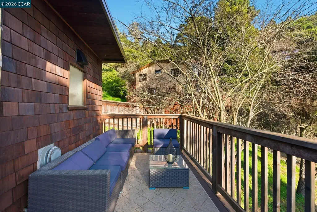 3382 Dwight Way Berkeley CA 94704