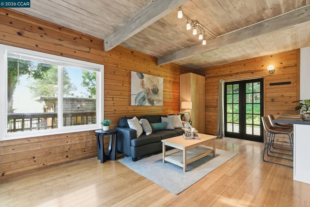 3382 Dwight Way Berkeley CA 94704