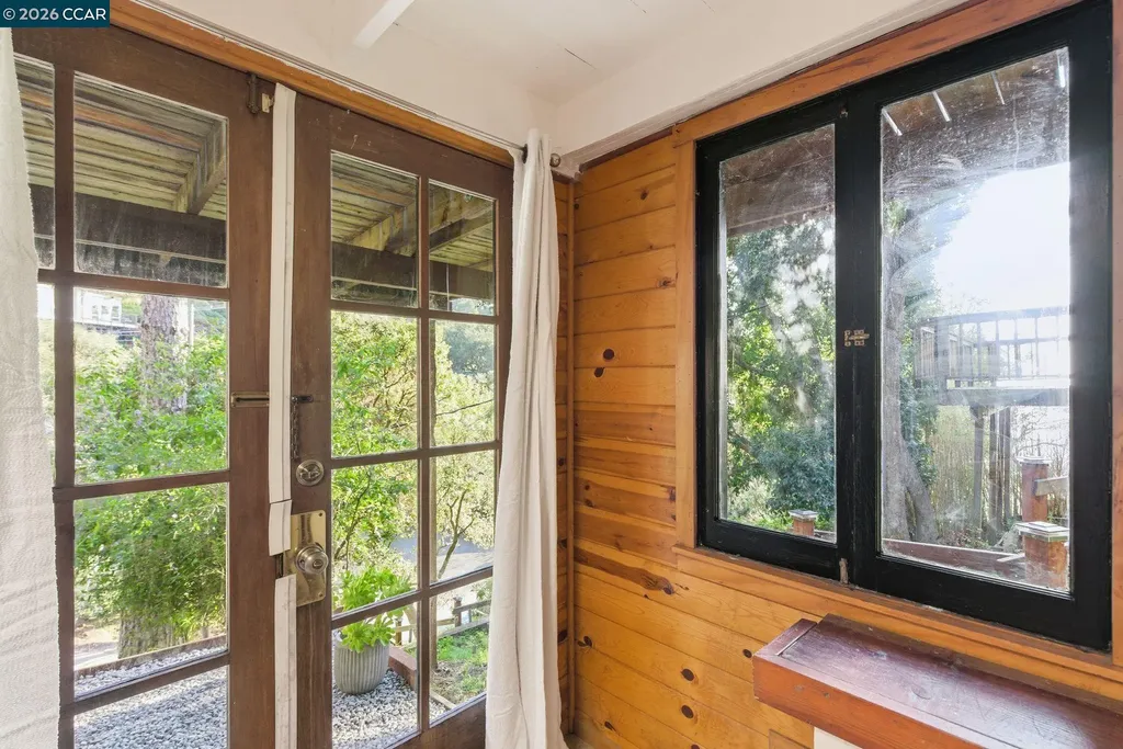 3382 Dwight Way Berkeley CA 94704