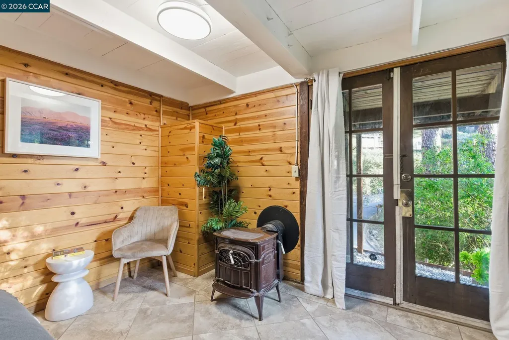 3382 Dwight Way Berkeley CA 94704