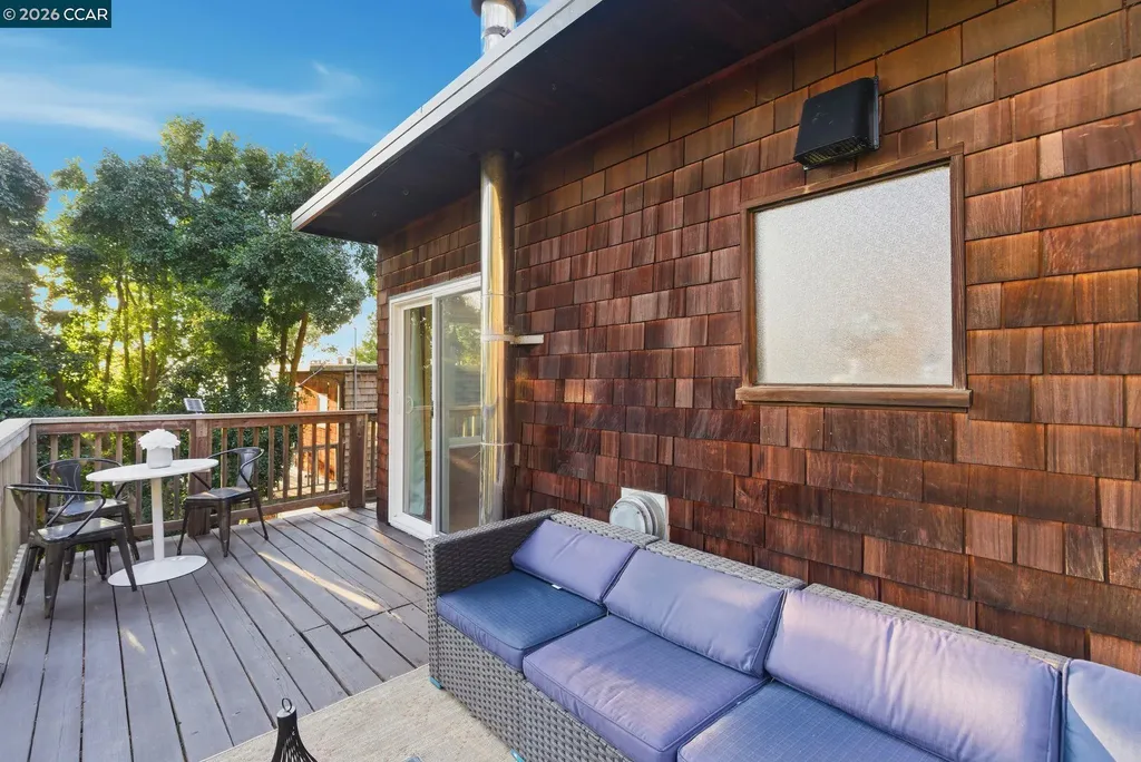 3382 Dwight Way Berkeley CA 94704