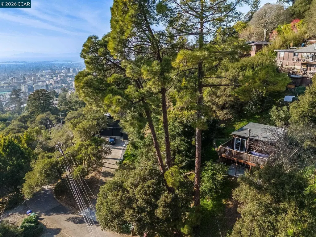 3382 Dwight Way Berkeley CA 94704