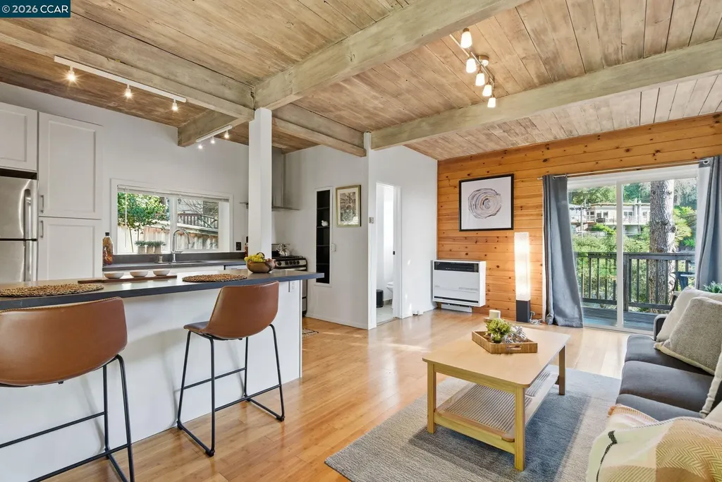 3382 Dwight Way Berkeley CA 94704