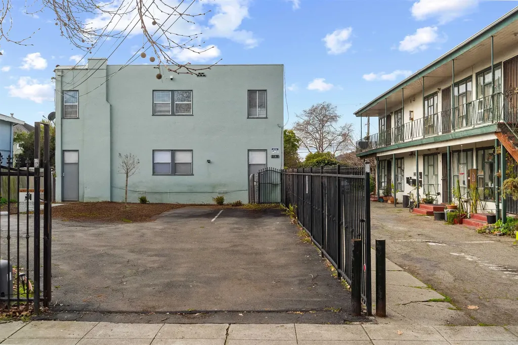 2238 7th Berkeley CA 94710