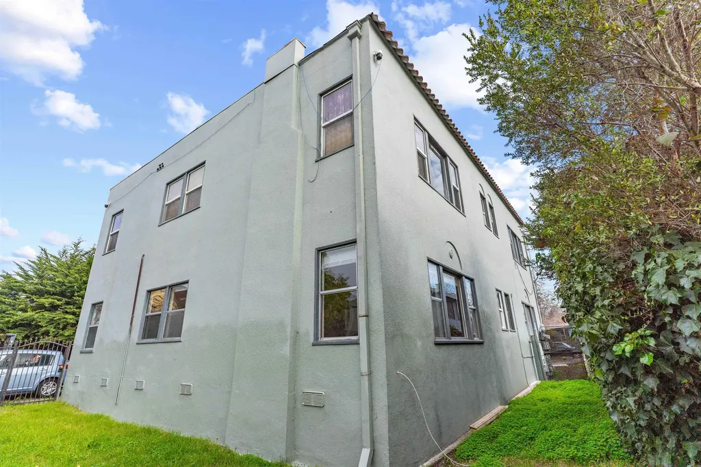 2238 7th Berkeley CA 94710