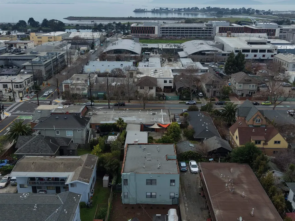 2238 7th Berkeley CA 94710