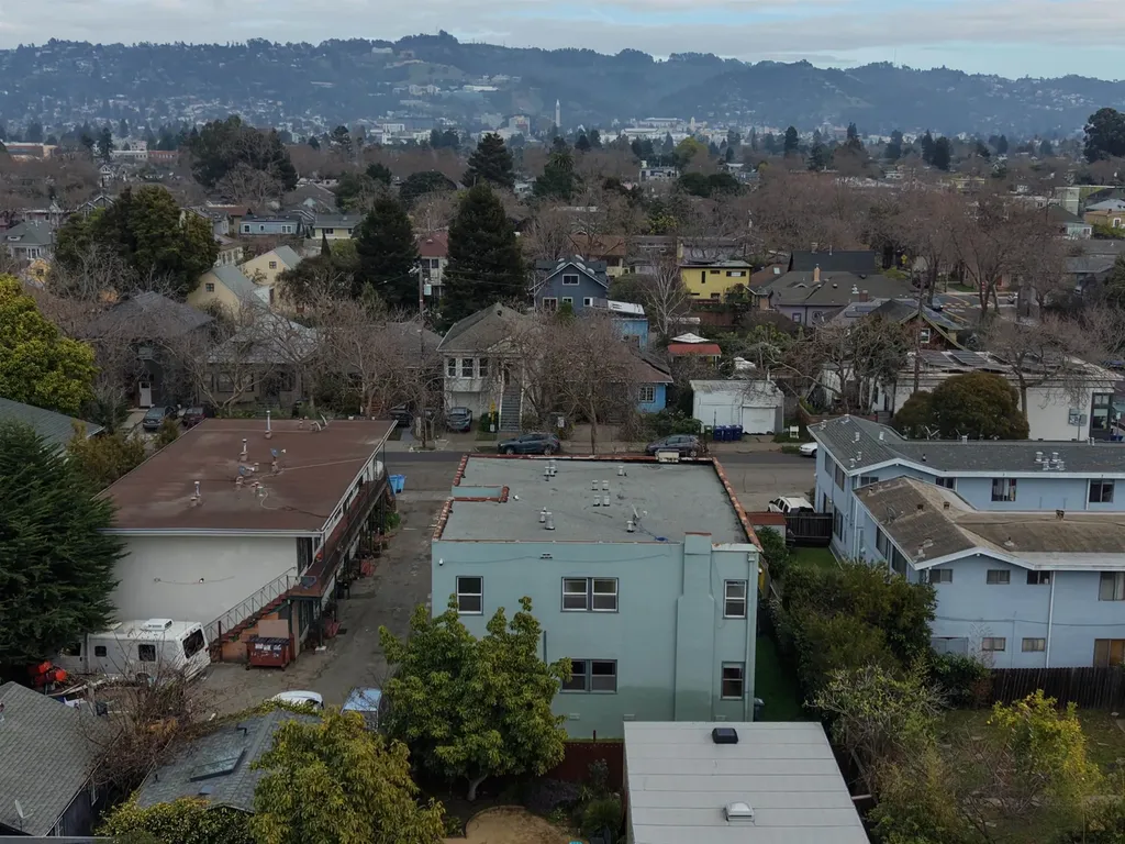 2238 7th Berkeley CA 94710