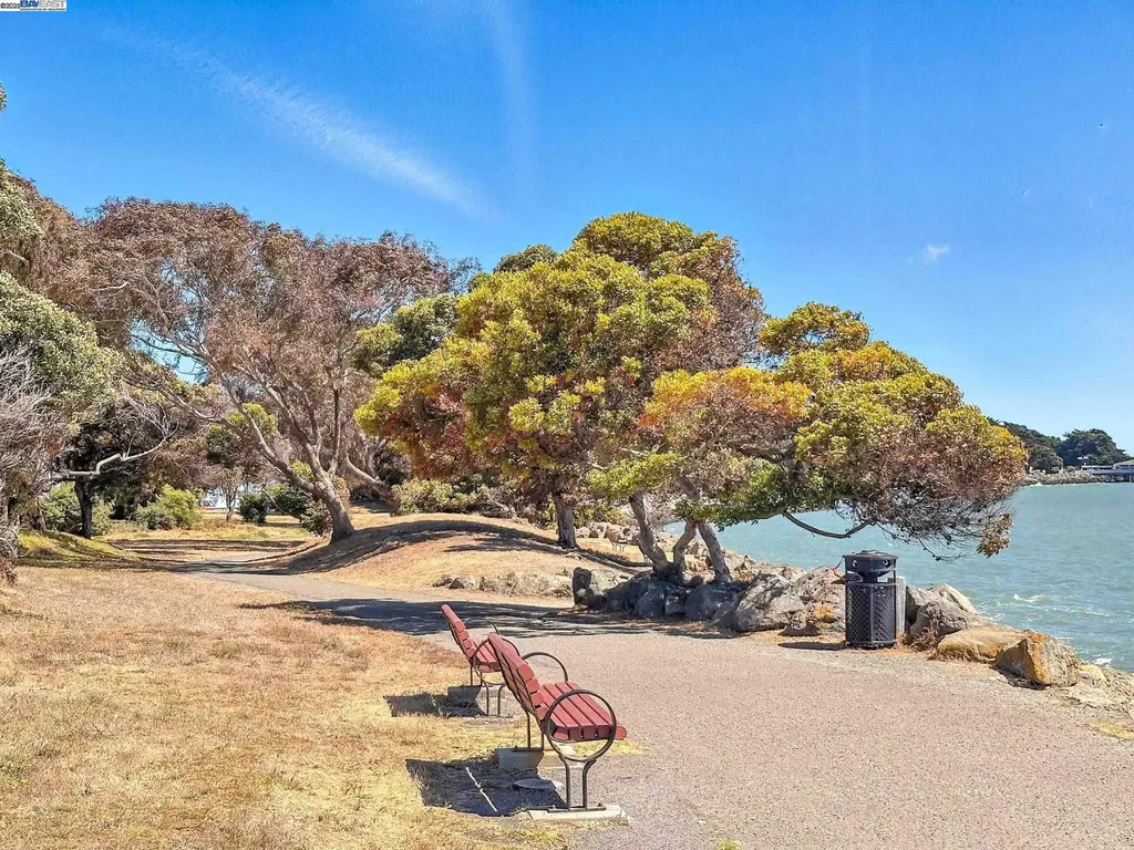 2238 7th Berkeley CA 94710