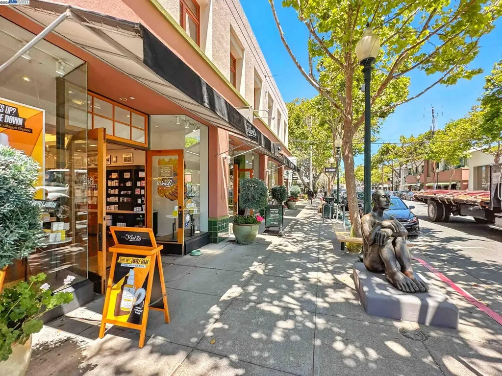 2238 7th Berkeley CA 94710