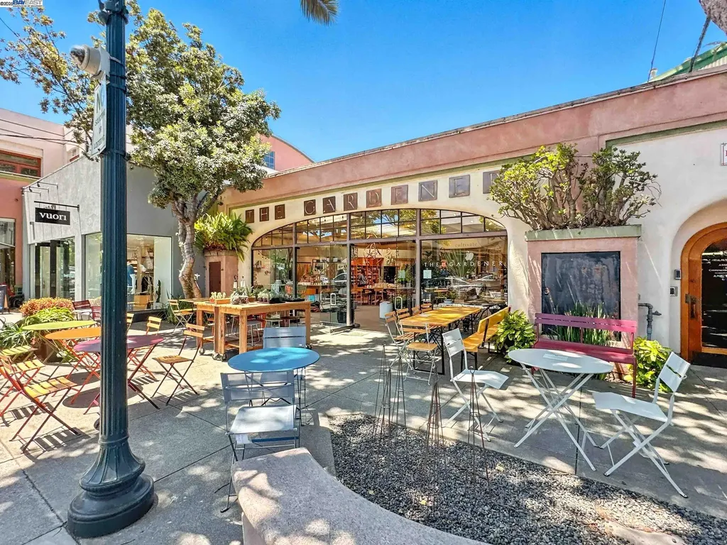2238 7th Berkeley CA 94710