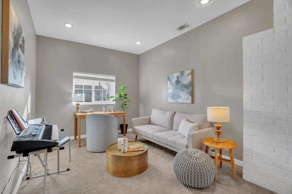 1024 Locust Street Livermore CA 94551