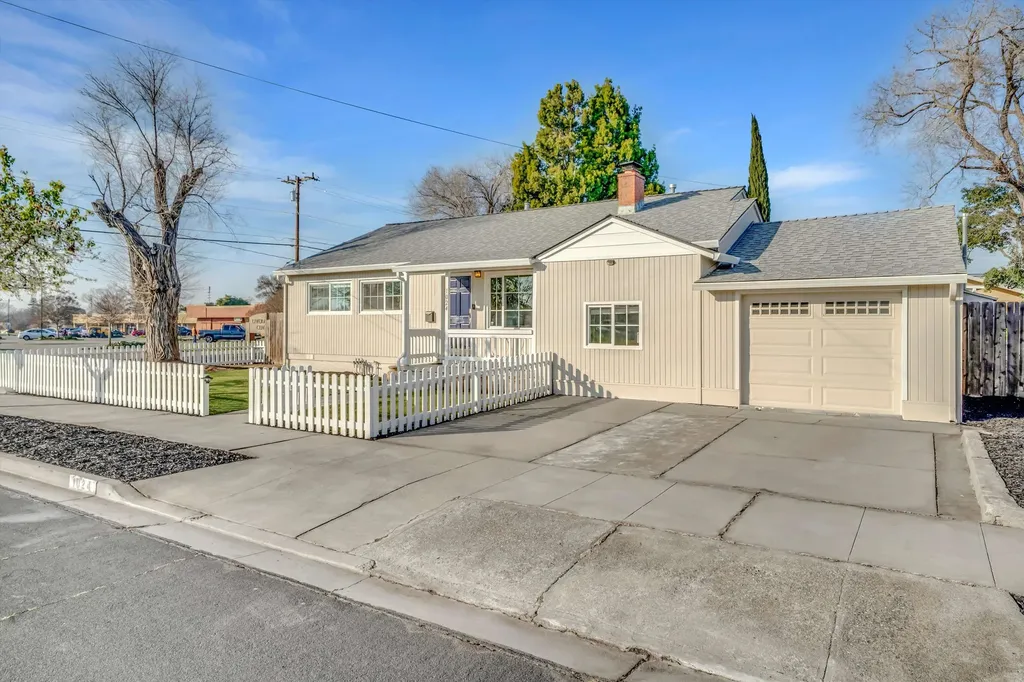 1024 Locust Street Livermore CA 94551