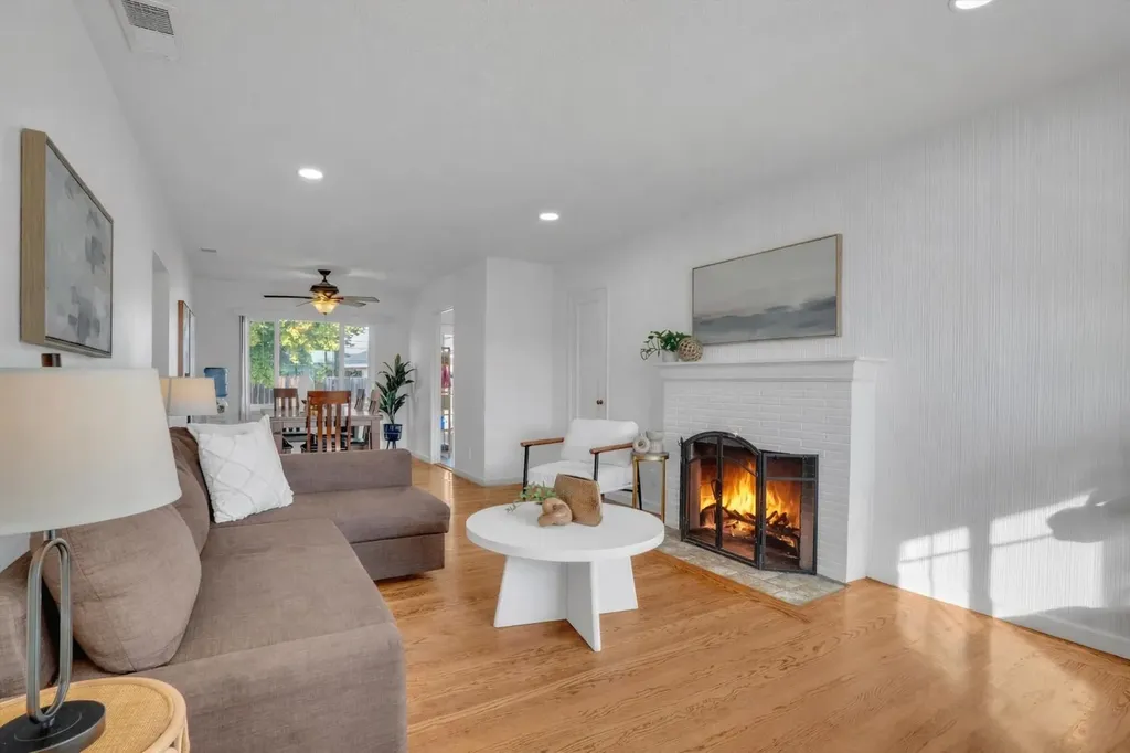 1024 Locust Street Livermore CA 94551