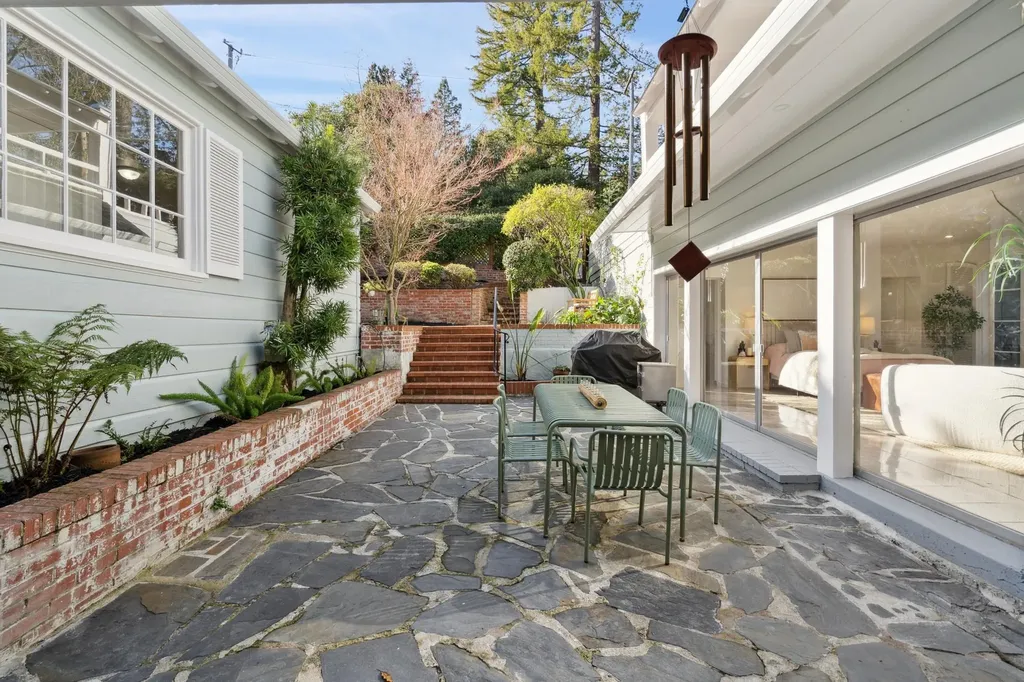 5922 Bruns Court Oakland CA 94611