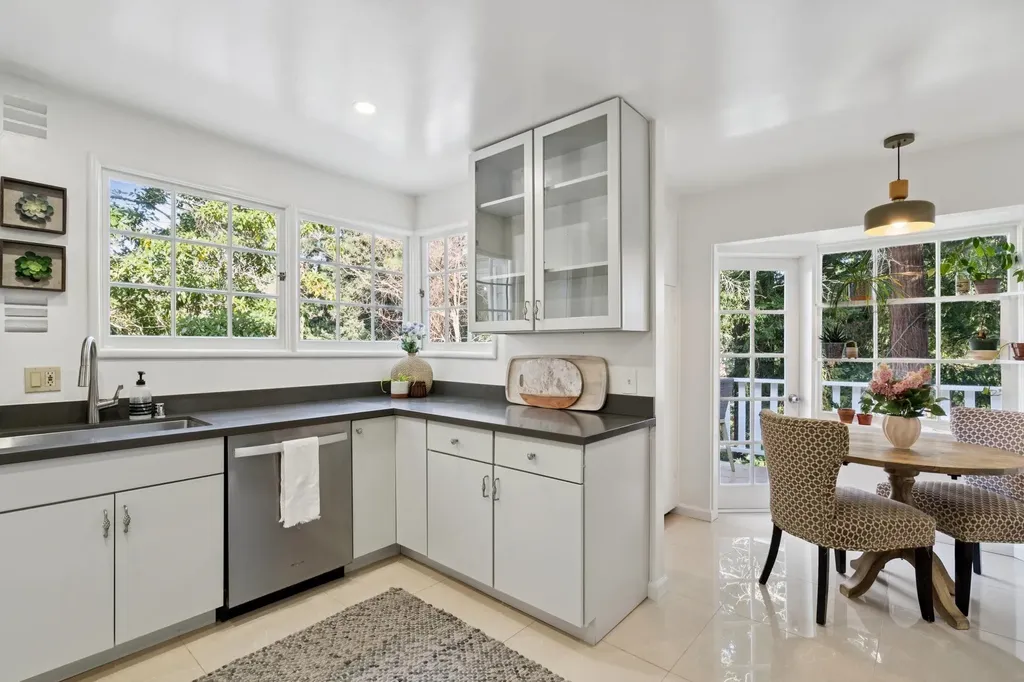 5922 Bruns Court Oakland CA 94611