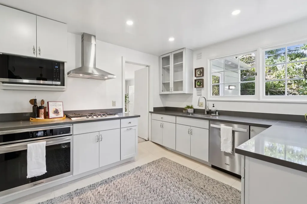 5922 Bruns Court Oakland CA 94611