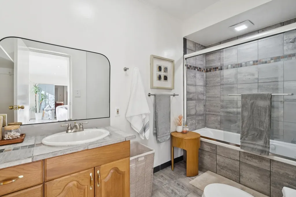 5922 Bruns Court Oakland CA 94611