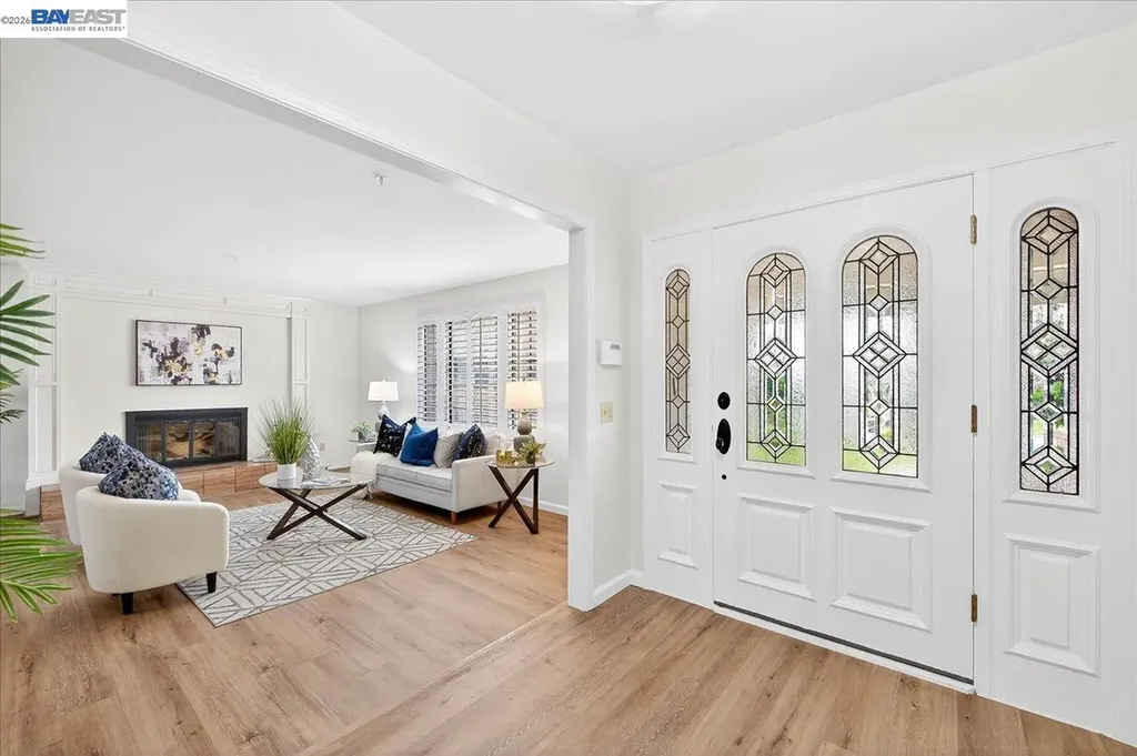 28 Harrington Road Moraga CA 94556