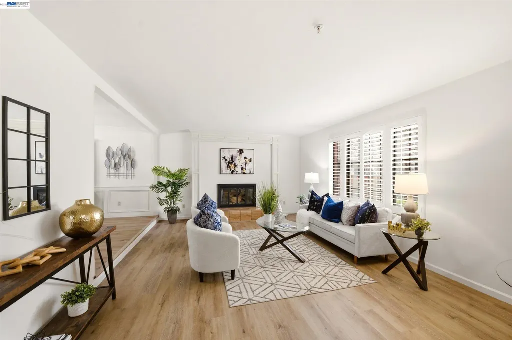 28 Harrington Road Moraga CA 94556