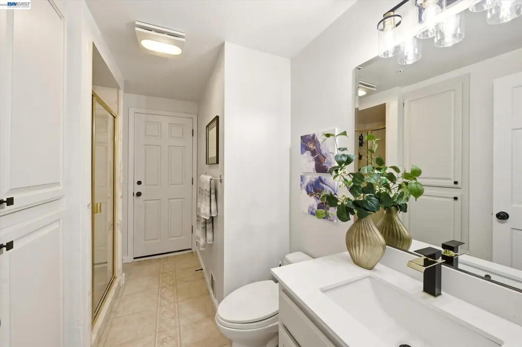 28 Harrington Road Moraga CA 94556