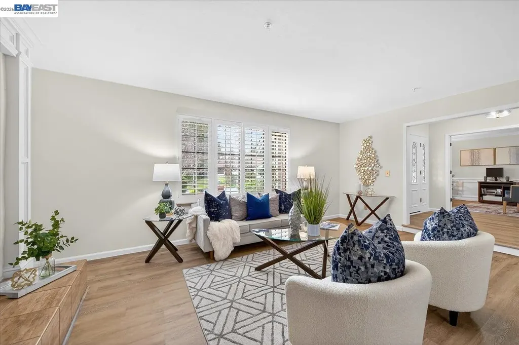 28 Harrington Road Moraga CA 94556