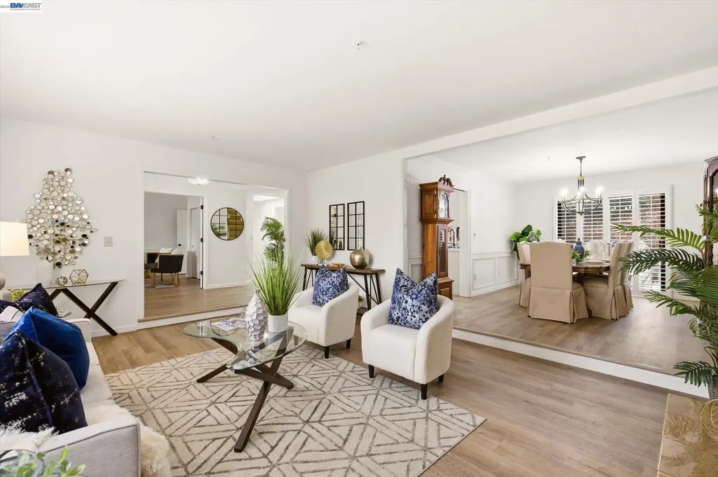 28 Harrington Road Moraga CA 94556