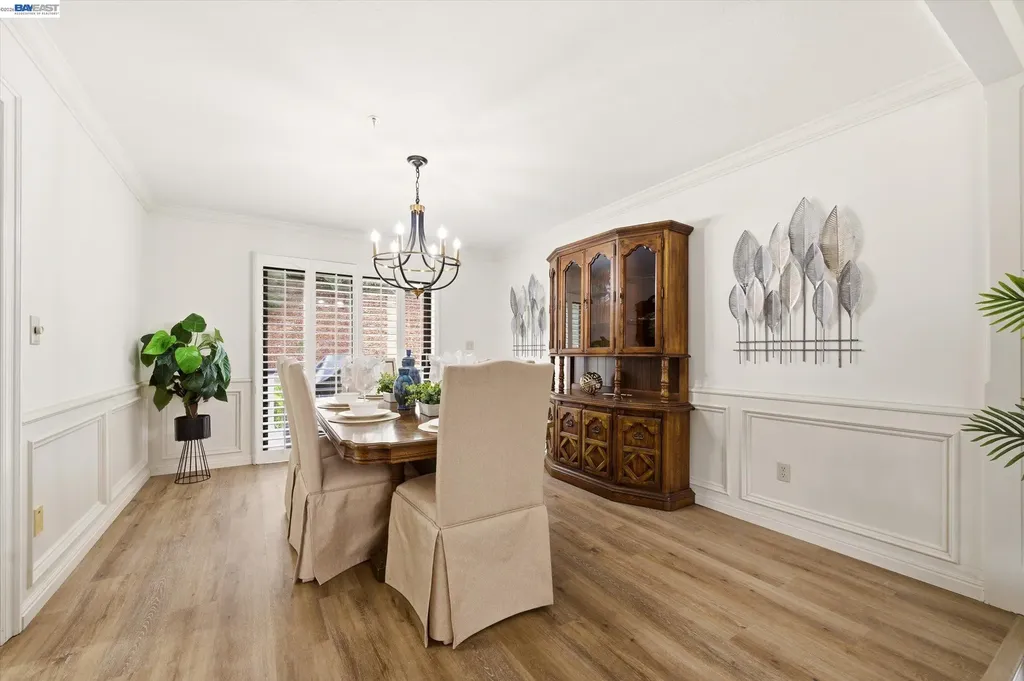 28 Harrington Road Moraga CA 94556
