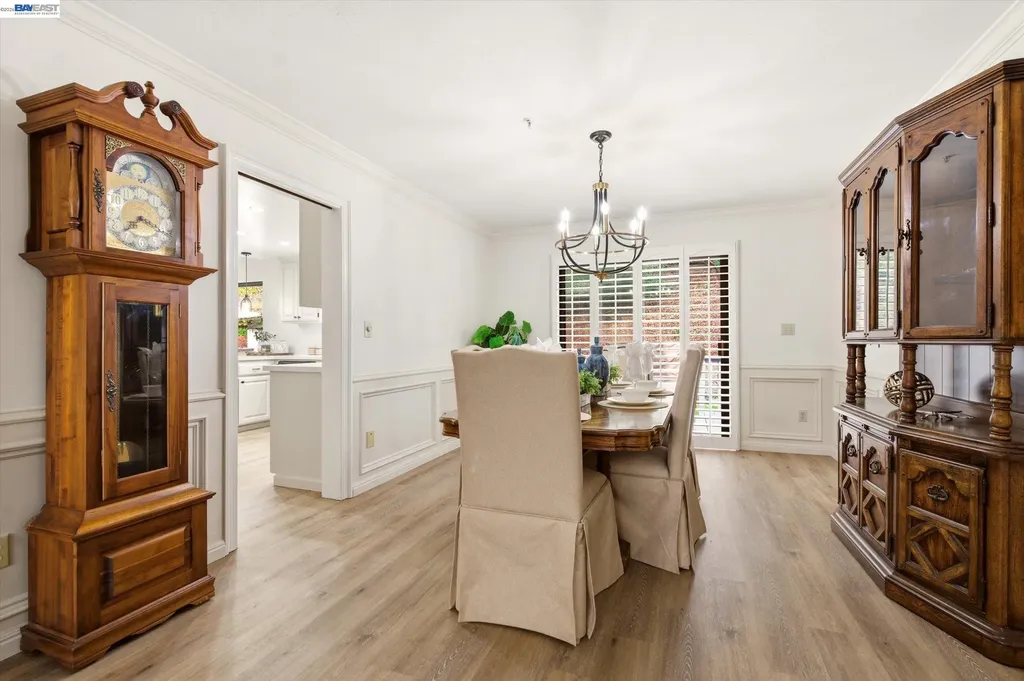 28 Harrington Road Moraga CA 94556