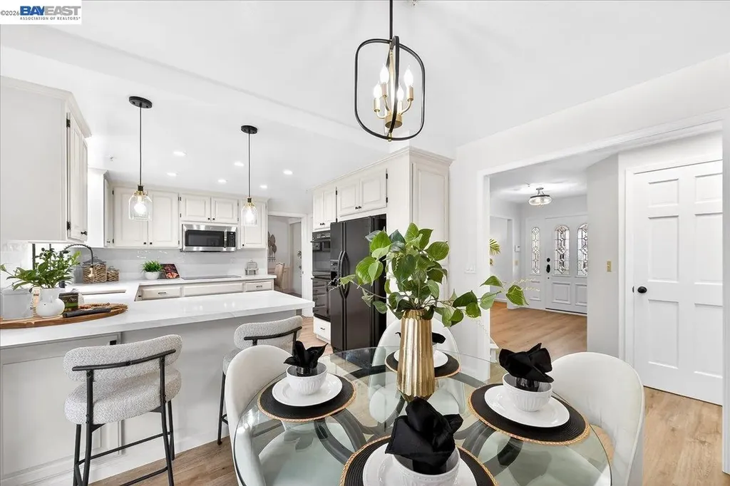 28 Harrington Road Moraga CA 94556