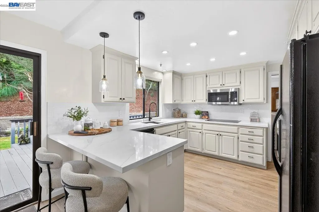 28 Harrington Road Moraga CA 94556