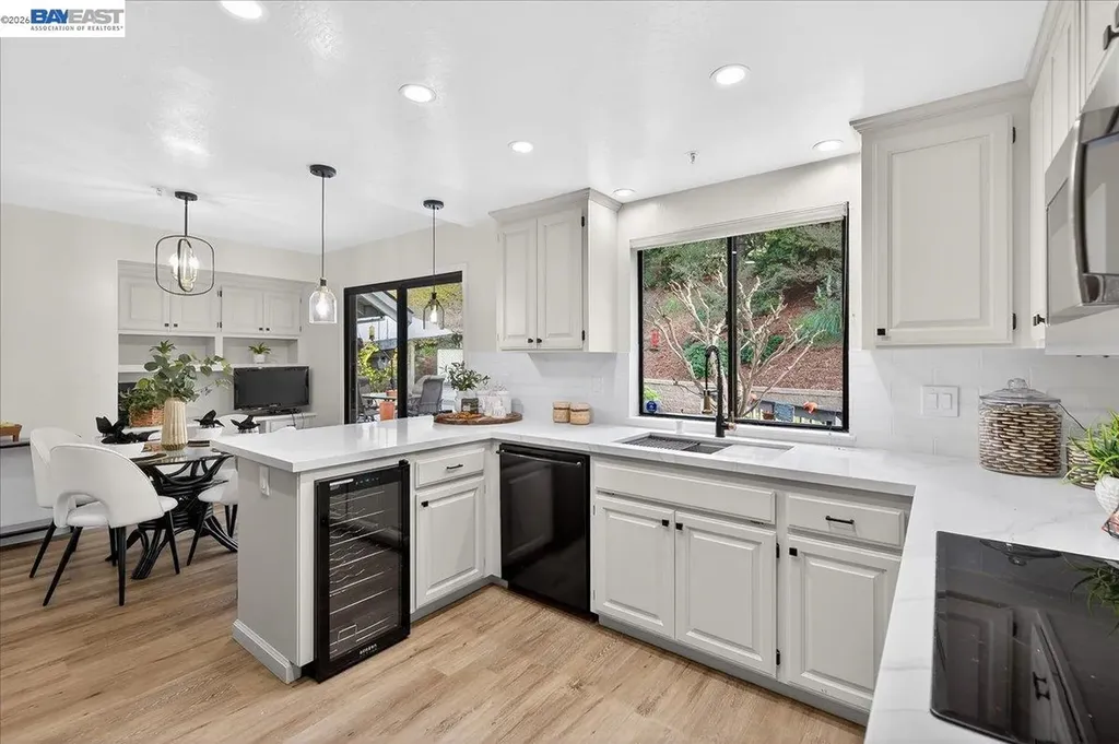 28 Harrington Road Moraga CA 94556