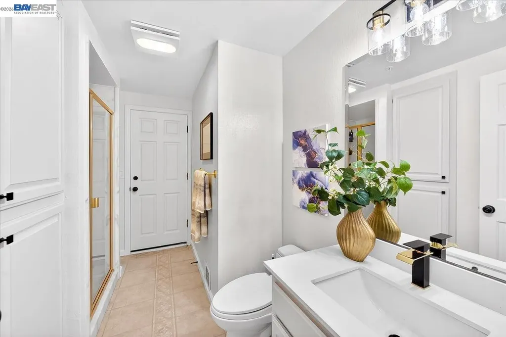 28 Harrington Road Moraga CA 94556