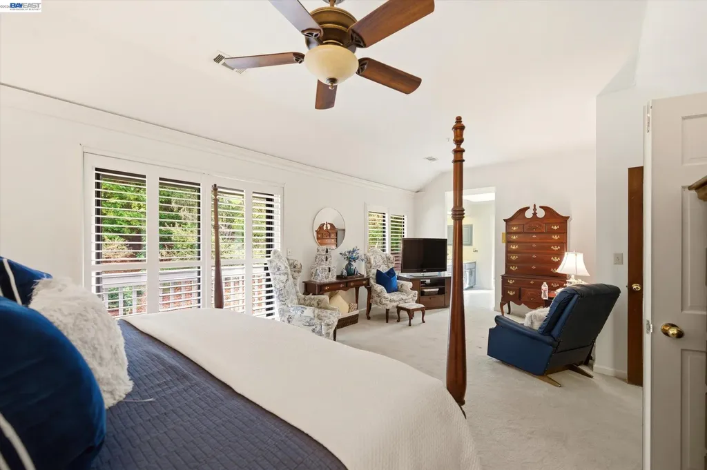 28 Harrington Road Moraga CA 94556