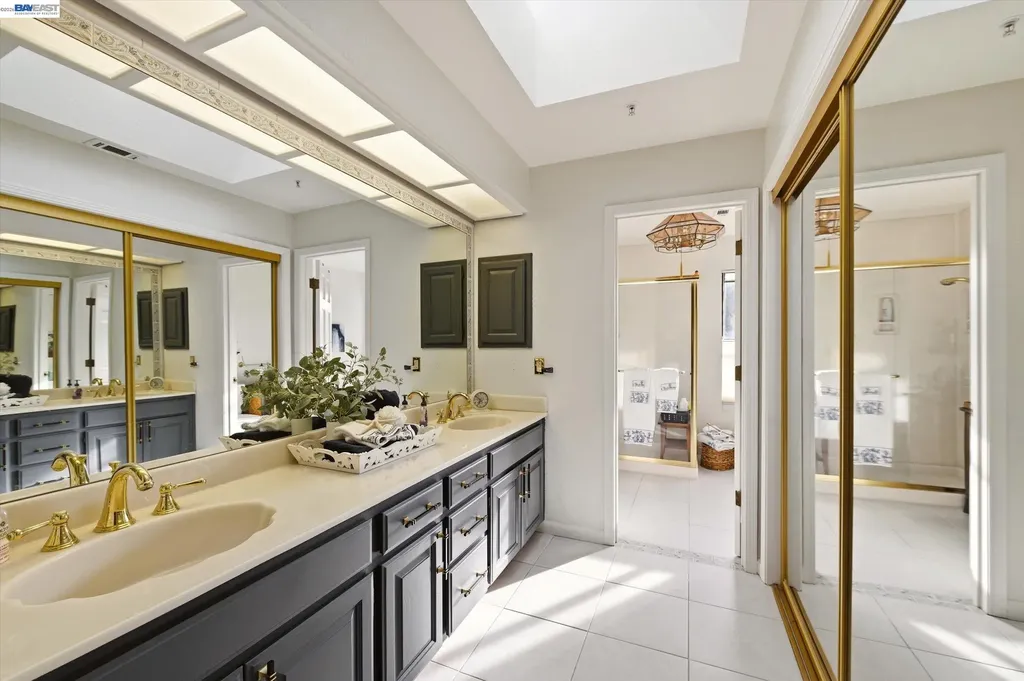 28 Harrington Road Moraga CA 94556