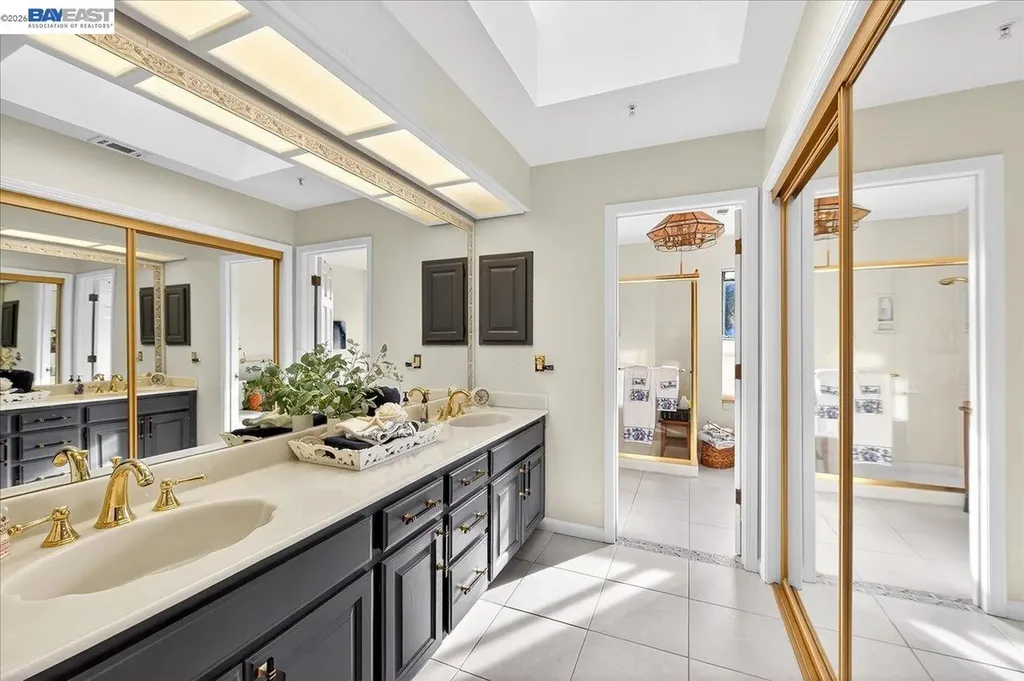 28 Harrington Road Moraga CA 94556