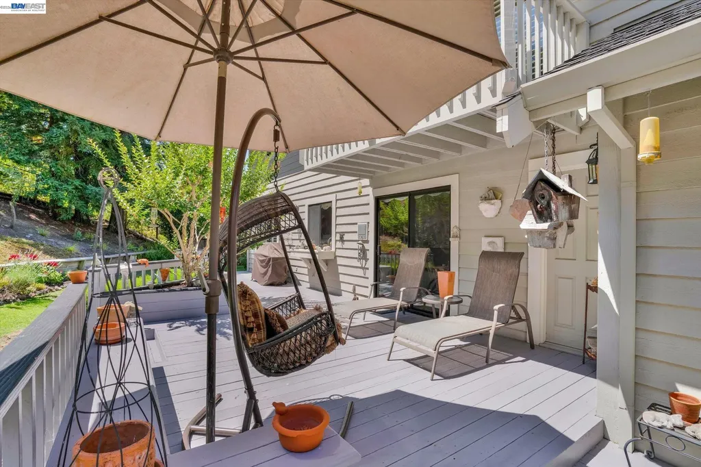 28 Harrington Road Moraga CA 94556