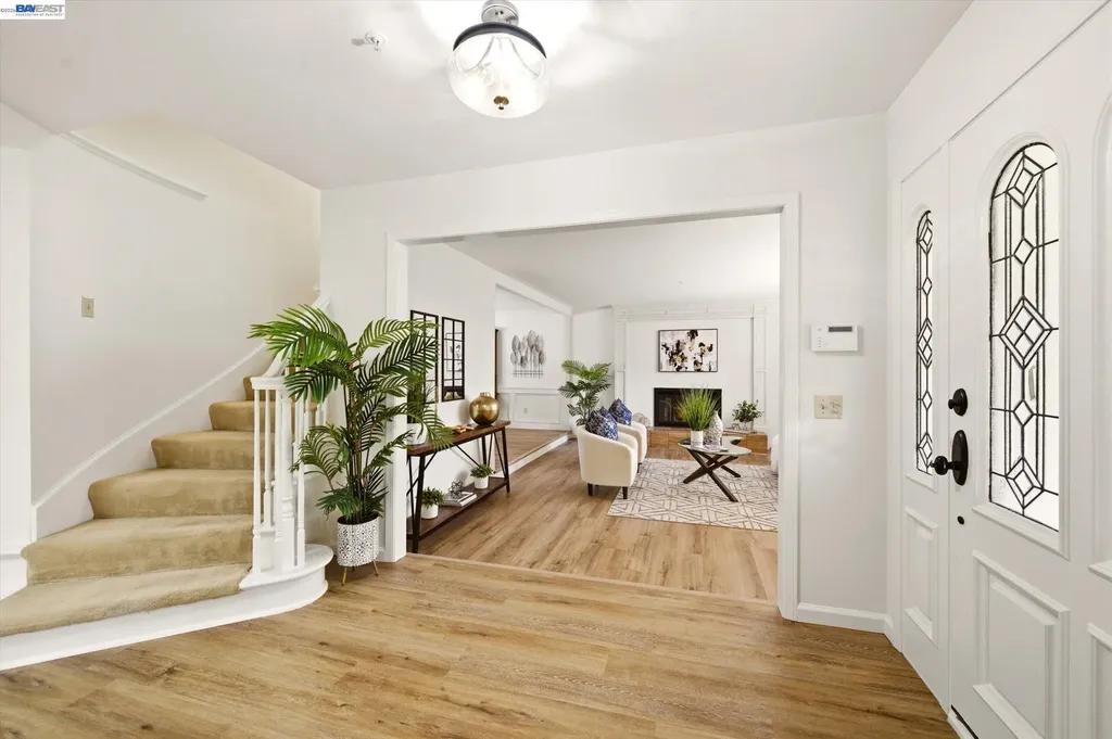 28 Harrington Road Moraga CA 94556