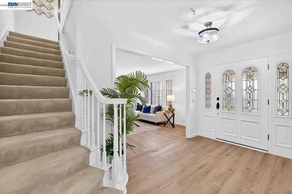 28 Harrington Road Moraga CA 94556