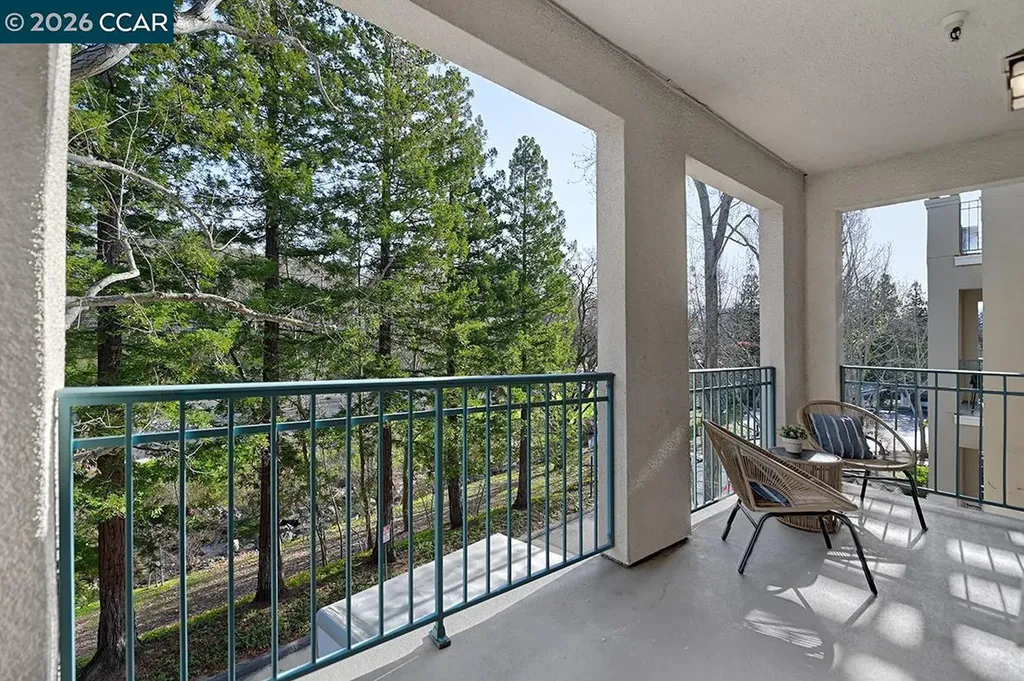 1860 Tice Creek Drive Walnut Creek CA 94595