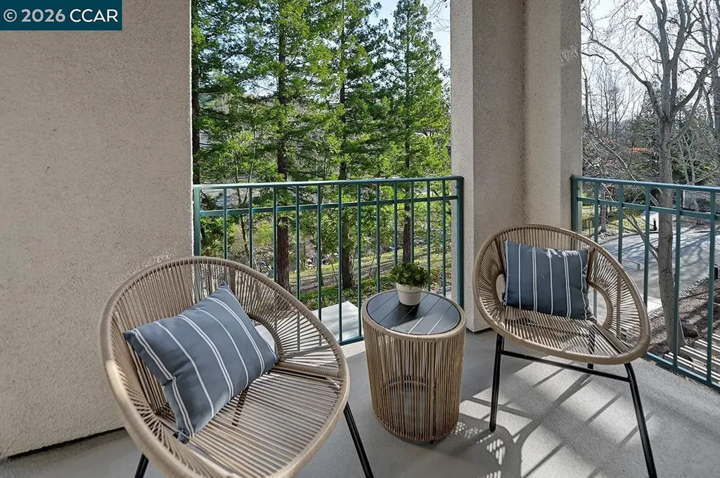 1860 Tice Creek Drive Walnut Creek CA 94595