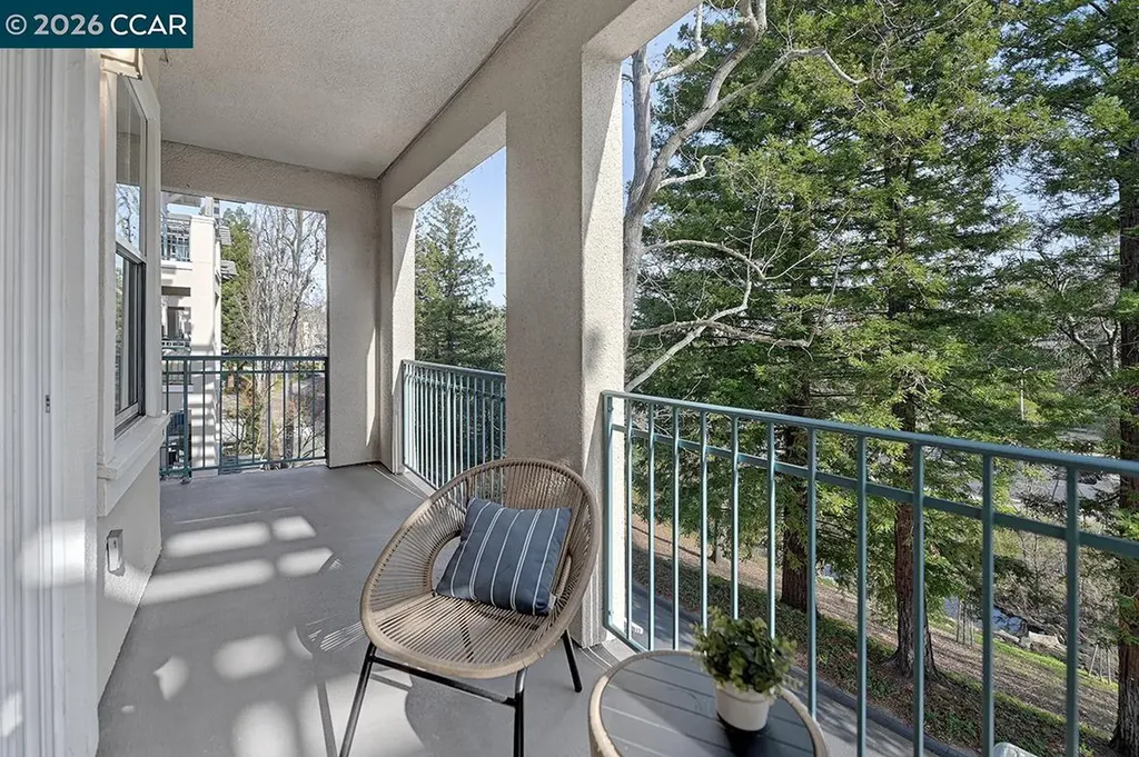 1860 Tice Creek Drive Walnut Creek CA 94595