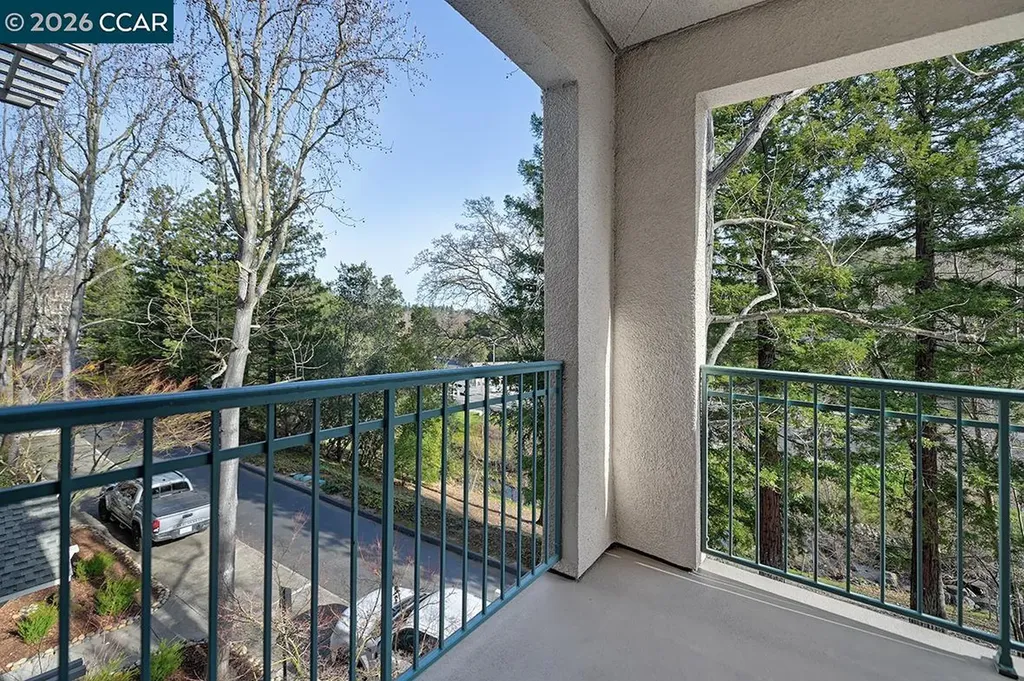 1860 Tice Creek Drive Walnut Creek CA 94595