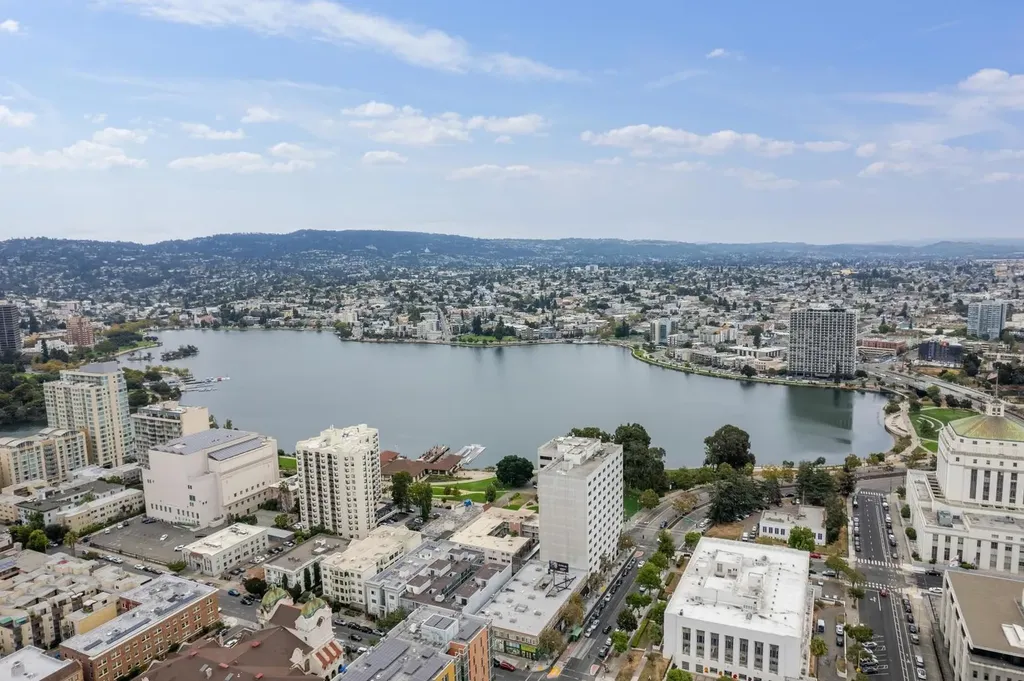 1425 Lakeside Drive Oakland CA 94612