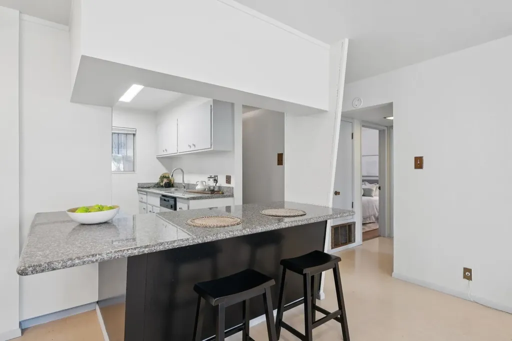 1425 Lakeside Drive Oakland CA 94612