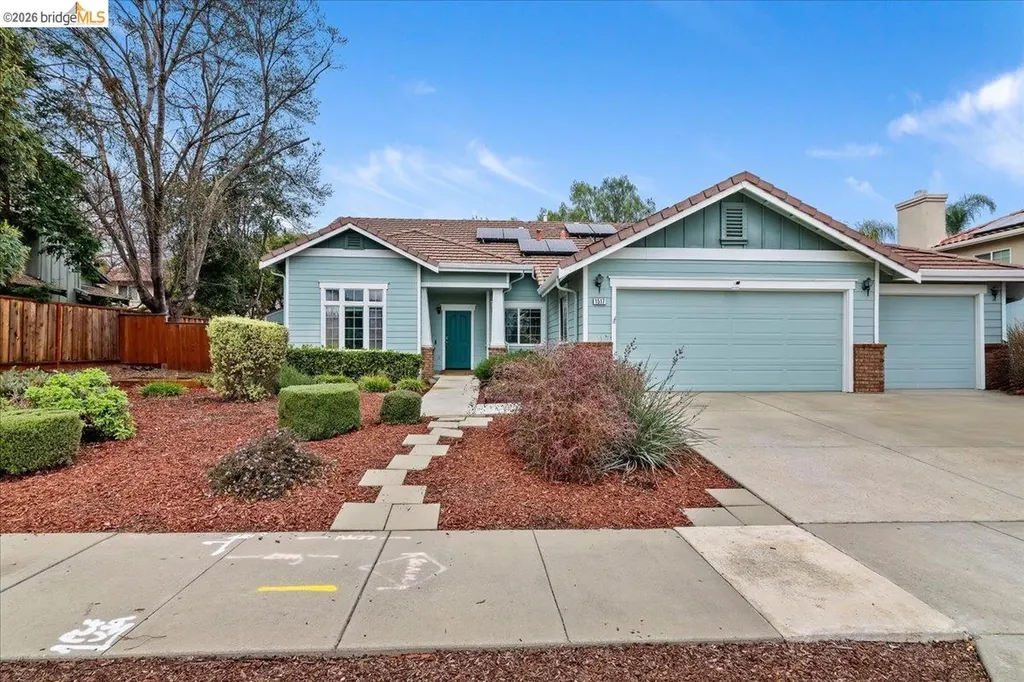 1517 Buena Vista Street Brentwood CA 94513