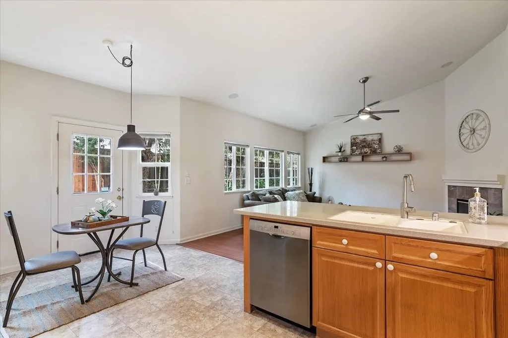 1517 Buena Vista Street Brentwood CA 94513