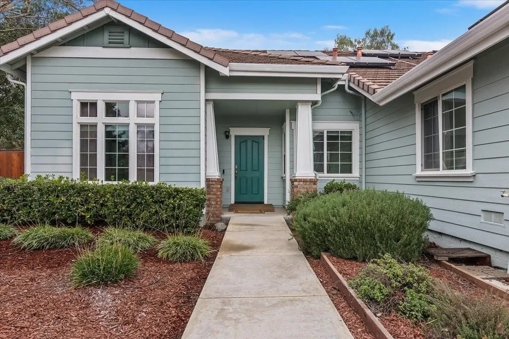 1517 Buena Vista Street Brentwood CA 94513