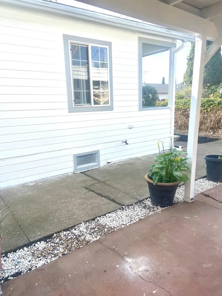 24386 Thomas Avenue Hayward CA 94544