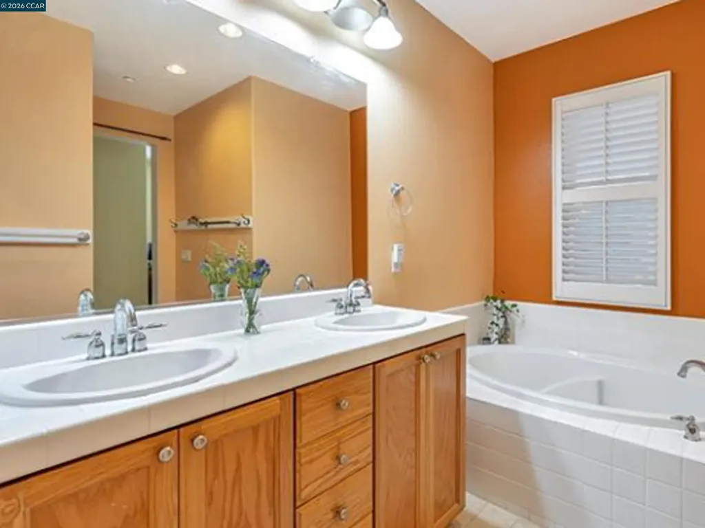 2036 Serra Lane Hercules CA 94547